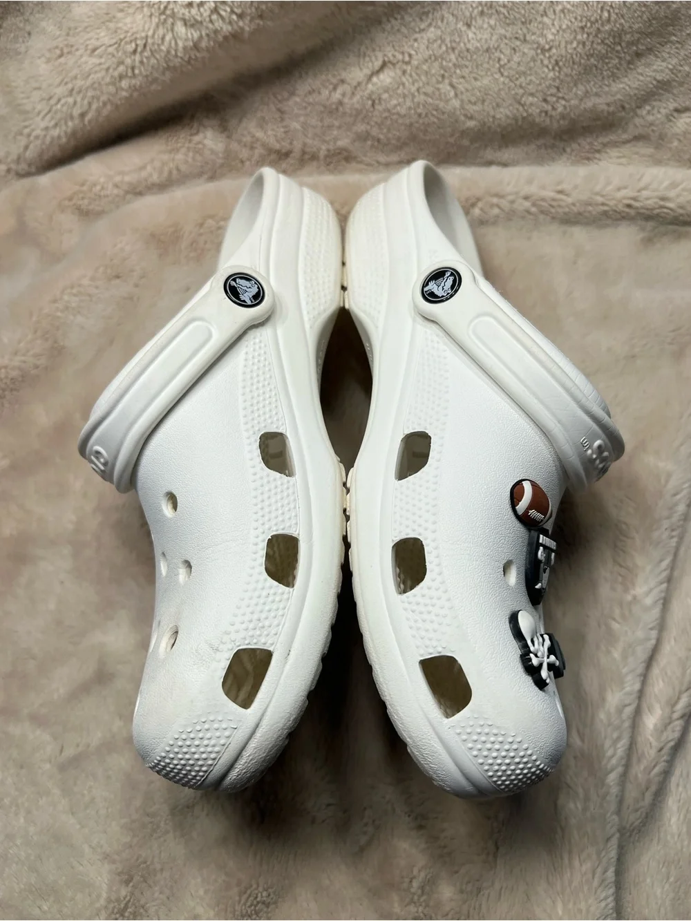 Crocs women’s size 10 mens size 8 raiders football
